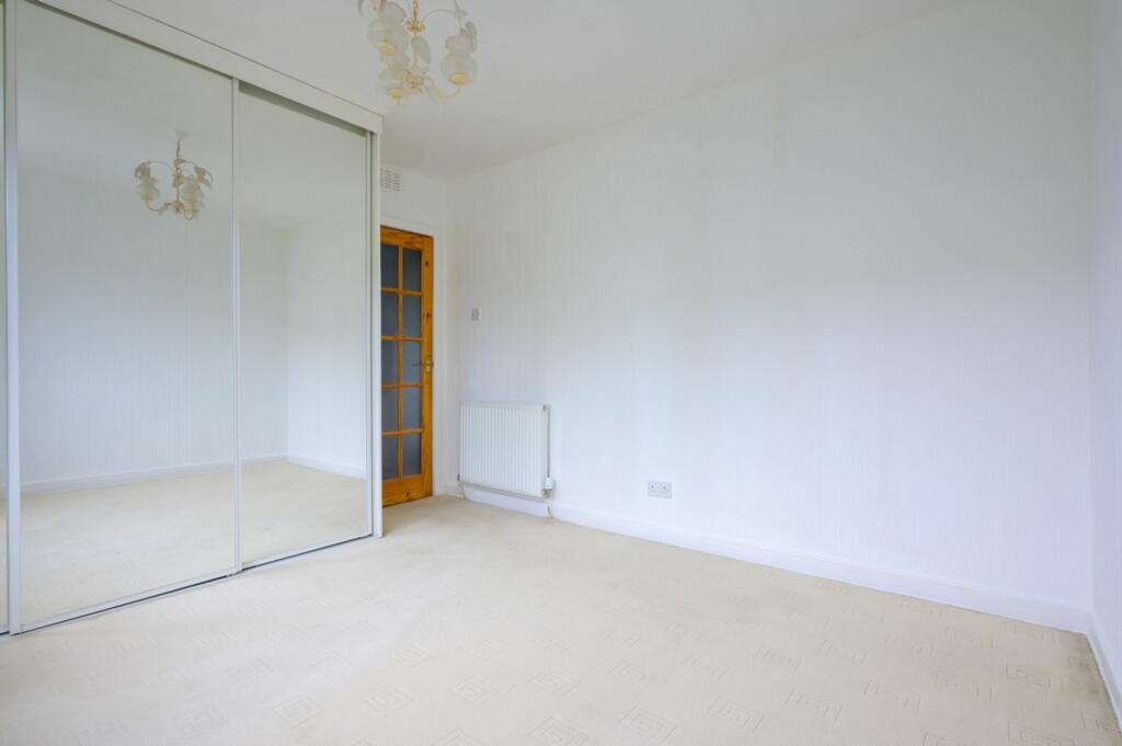 2 bedroom terraced bungalow for sale in Uphall Station Road