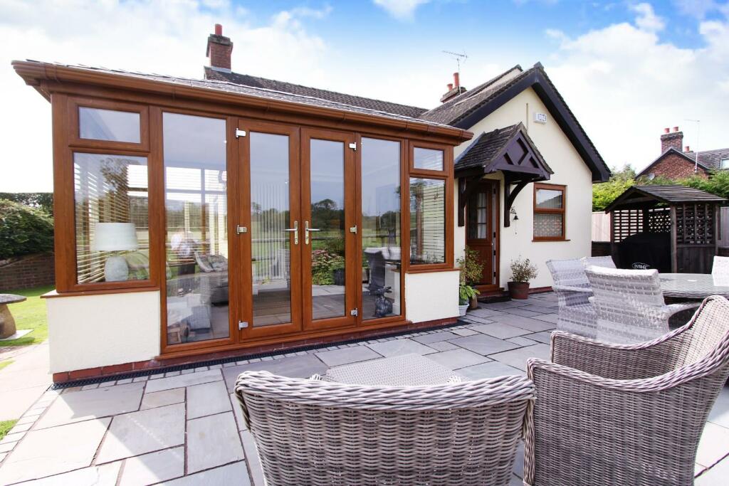 3 bedroom detached house for sale in Butterhill Bank, Burston, Stafford