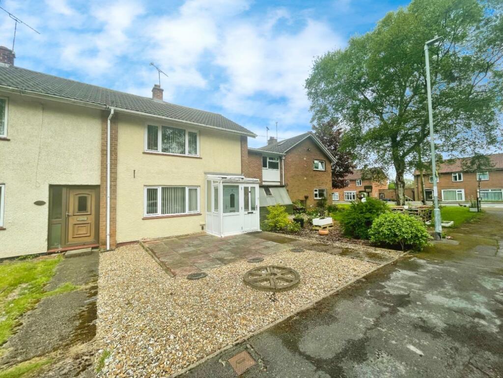 2 bedroom end of terrace house for sale in Hilsea Crescent, Marchington