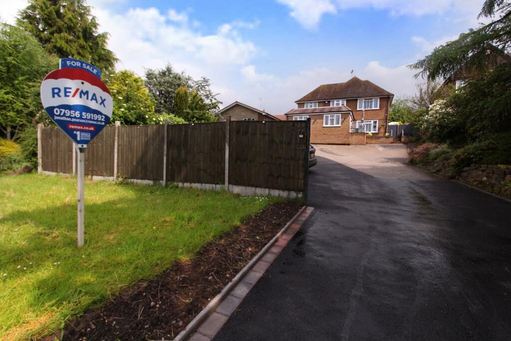 5 bedroom detached house for sale in Highwood Road, Uttoxeter, ST14