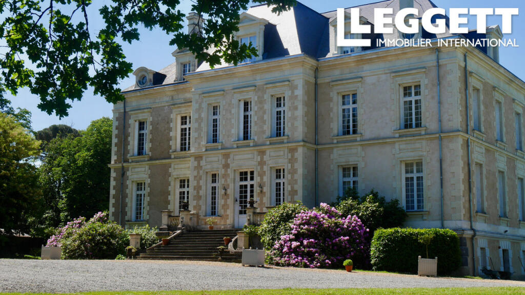 Country House for sale in Pays de la Loire...