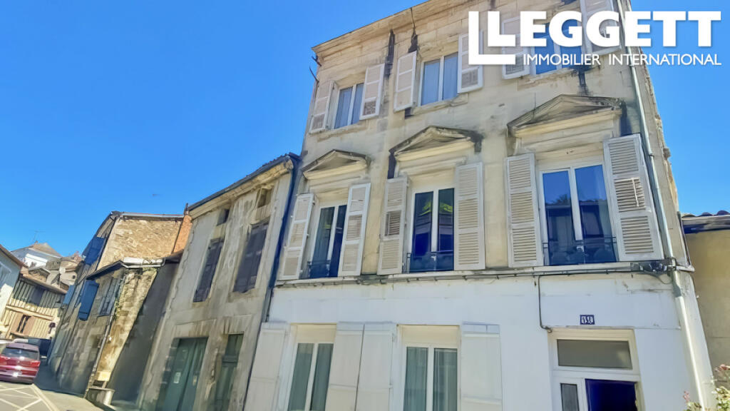 4 bedroom house for sale in Aquitaine, Dordogne, Nontron, France