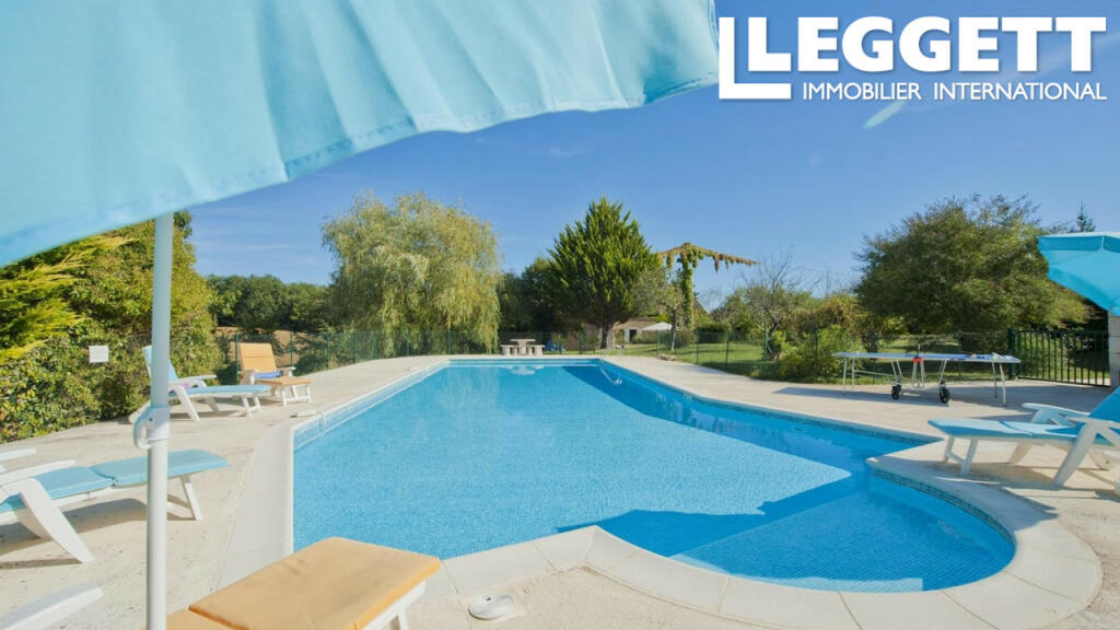 5 bedroom house for sale in Aquitaine, Dordogne, StLéonsurl`Isle, France