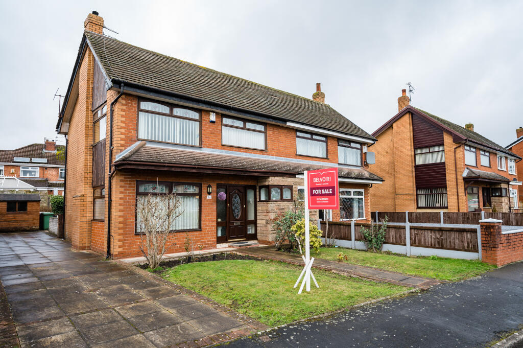 3 bedroom semidetached house for sale in Wrigley Road, Haydock, St