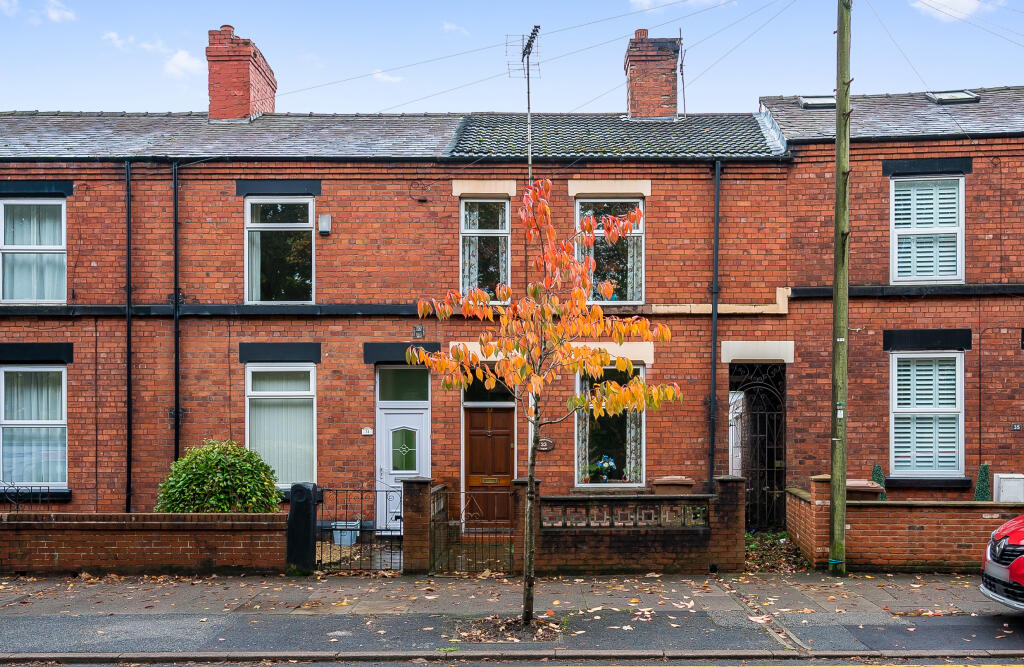 3 bedroom terraced house for sale in Haresfinch View, St Helens, WA11