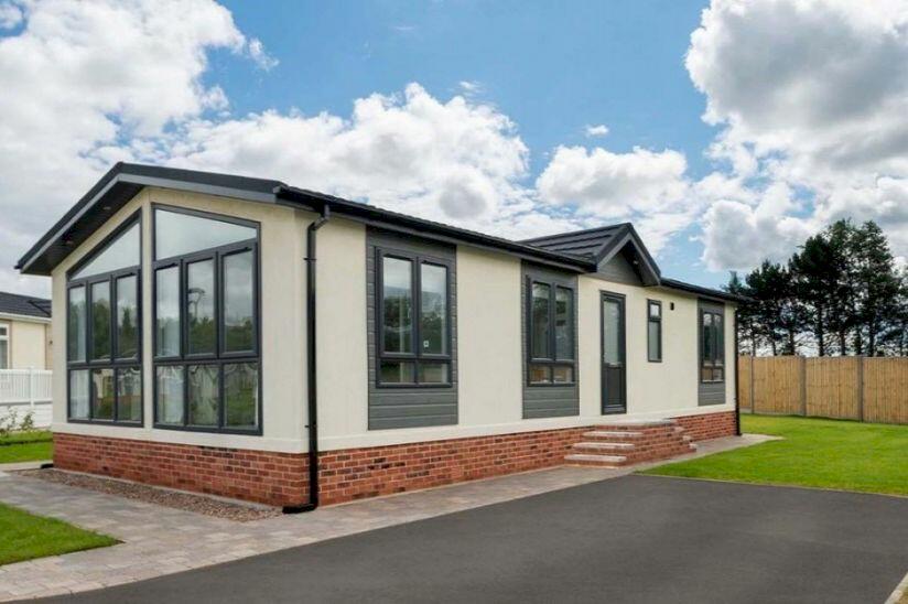 2 bedroom lodge for sale in Oakmere Country Park, Oakmere, Northwich
