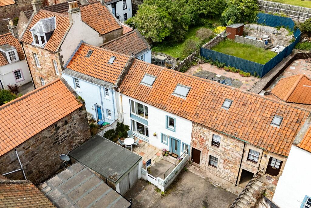 2 bedroom terraced house for sale in Gascons Close, Pittenweem