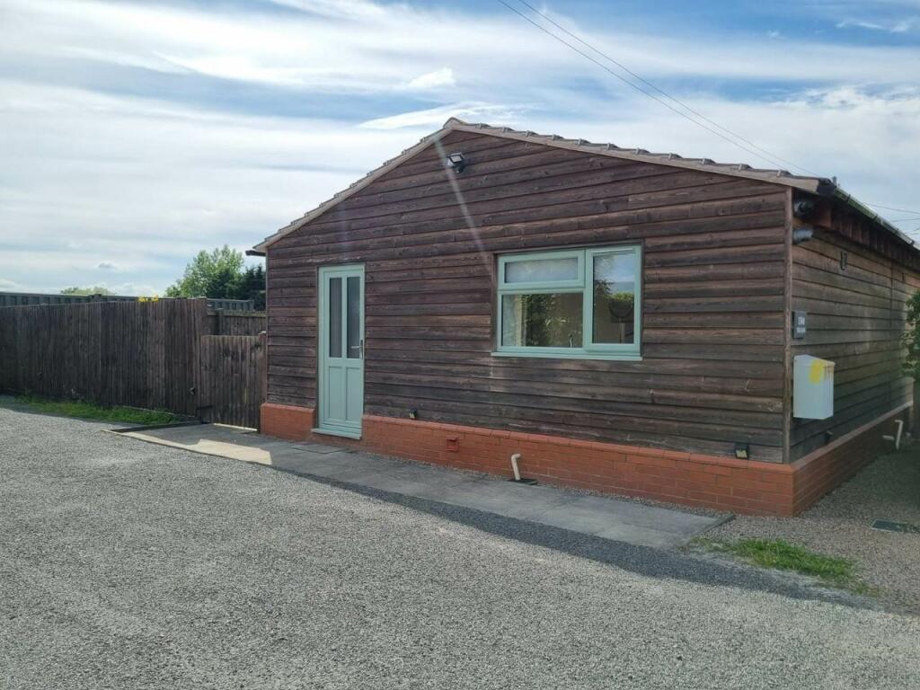 Main image of property: The Barn, 130b Weston Road, Bretforton