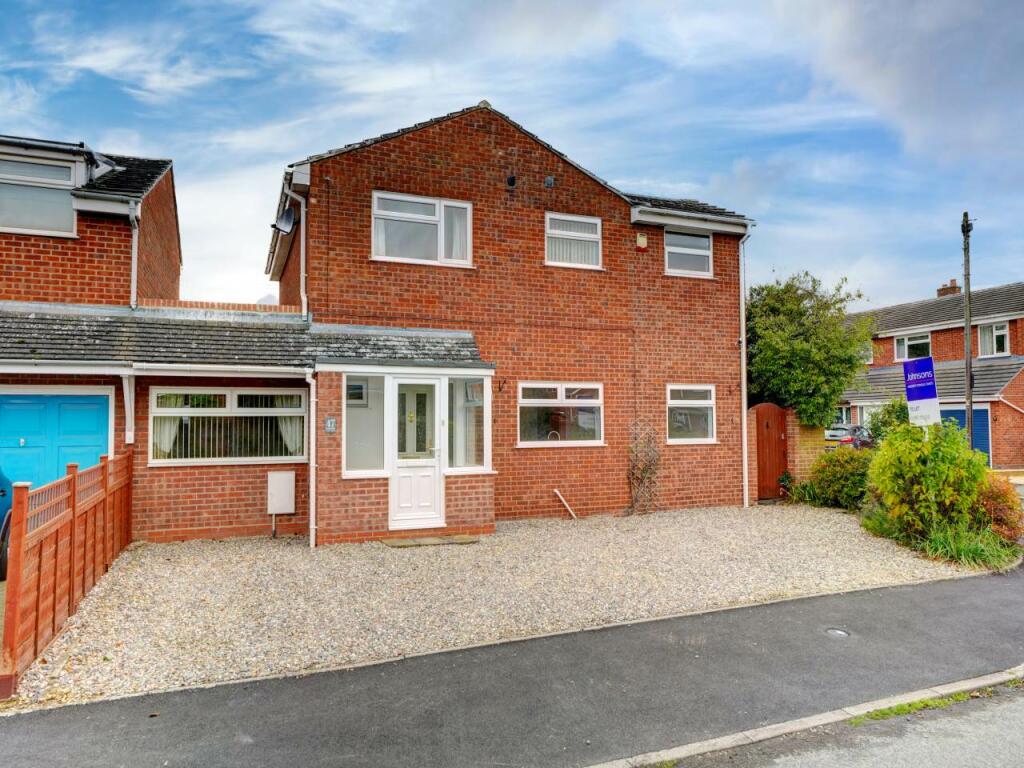 4 bedroom house for rent in Myatt Road , Offenham, Evesham, WR11