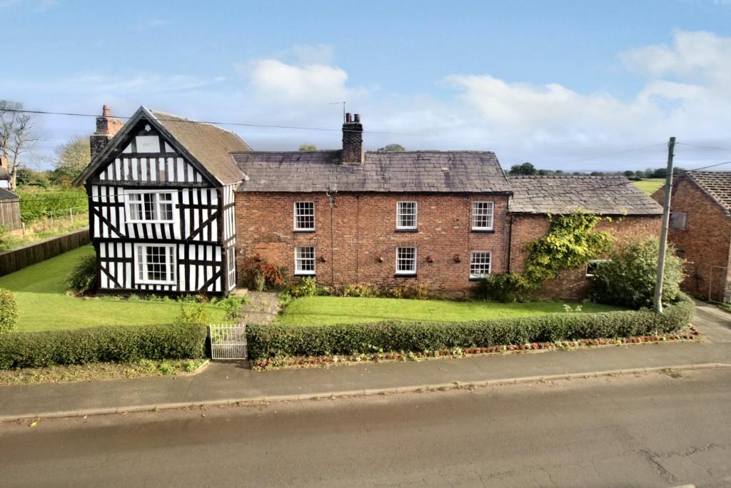 5 bedroom detached house for sale in Wrenbury Road, CW5