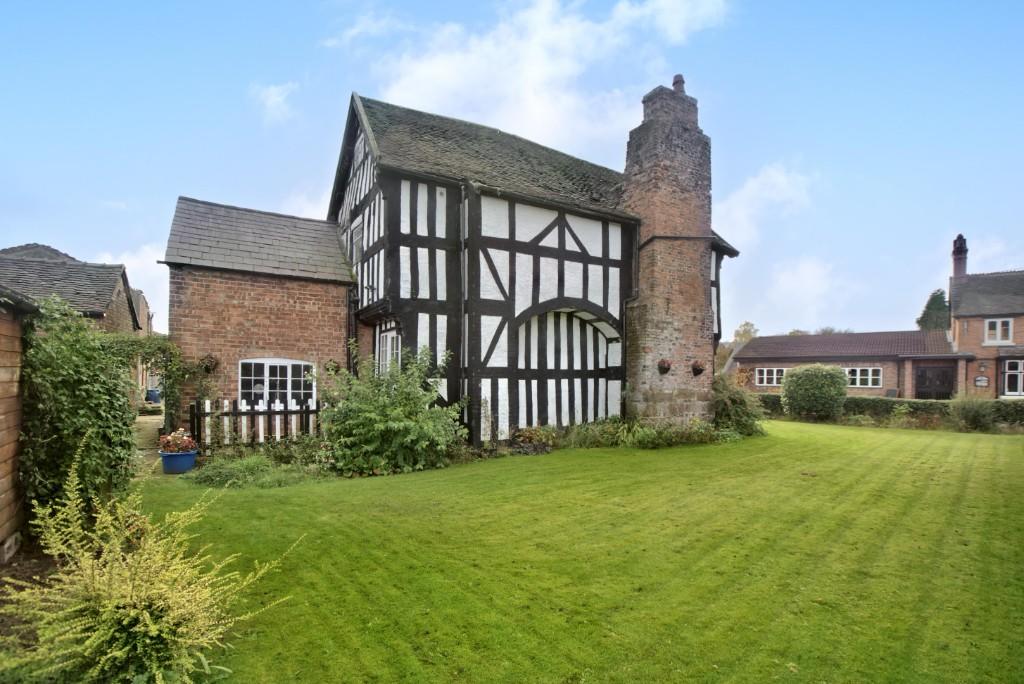5 bedroom detached house for sale in Wrenbury Road, CW5