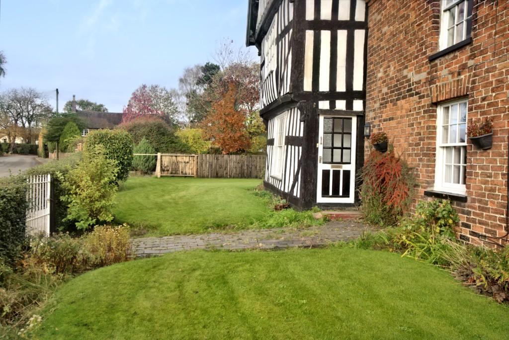 5 bedroom detached house for sale in Wrenbury Road, CW5