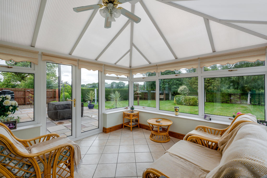 4 bedroom detached house for sale in Bowling Bank, Wrexham, LL13