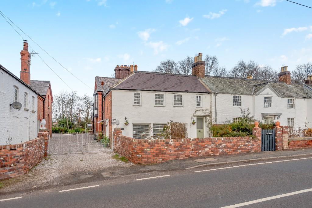 6 bedroom semidetached house for sale in Glascoed Road, St. Asaph