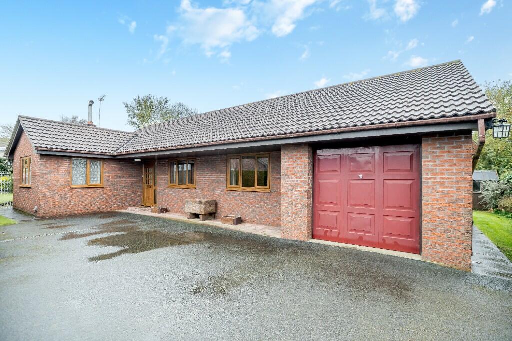 2 bedroom detached bungalow for sale in Tilston Road, Malpas, Cheshire