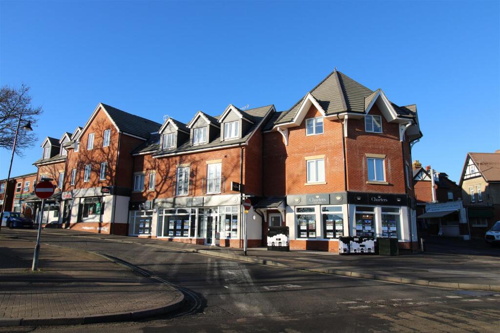 Main image of property: 20 Station Road, Park Gate, Southampton