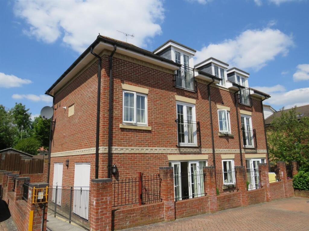 Main image of property: Brent Court, Winchester Road, Bishops Waltham, Southampton