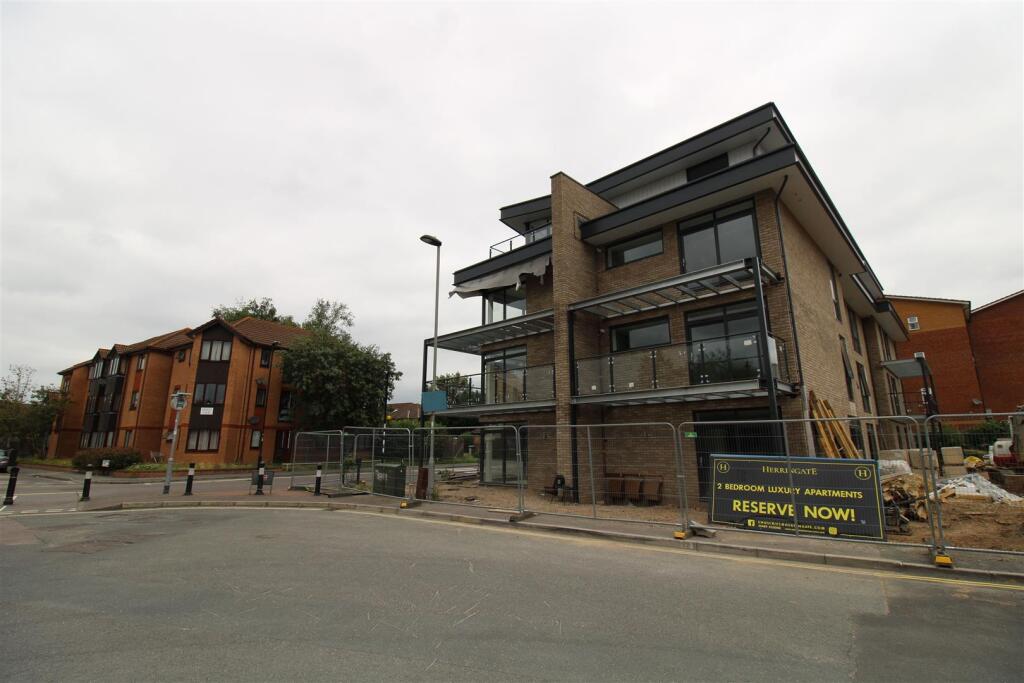 Main image of property: 30 St Edmunds Road, Southampton