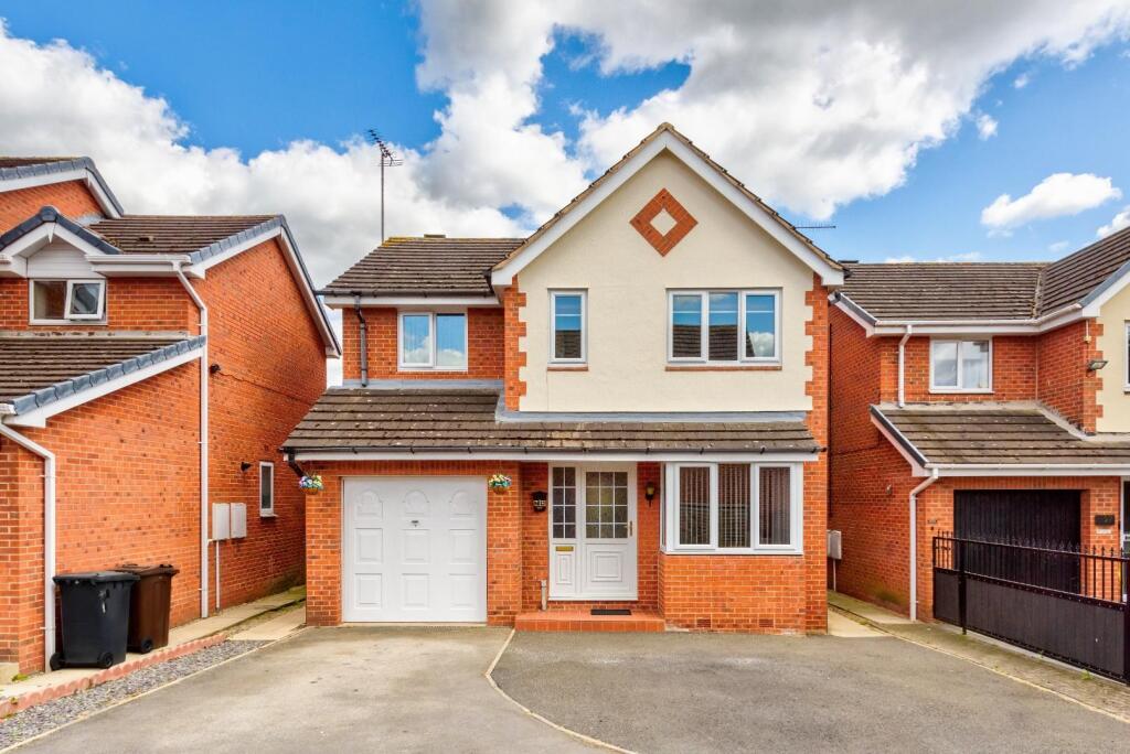 Main image of property: Old House Close, Hemingfield, Barnsley