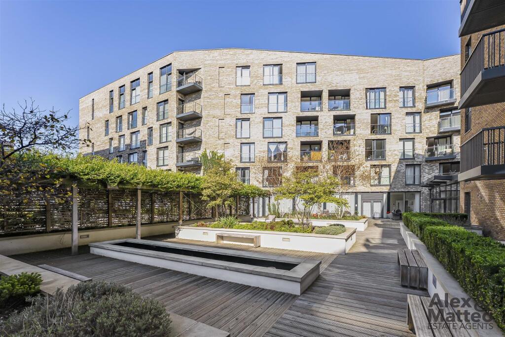 Main image of property: Marine Wharf, Canada Water, SE16