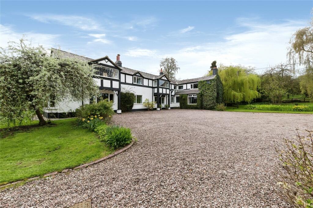 5 bedroom detached house for sale in Station Road, Wrenbury, Nantwich