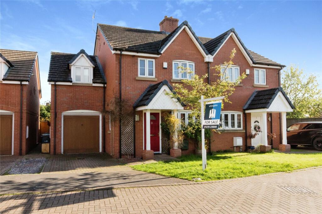 4 bedroom semidetached house for sale in Damson Drive, Nantwich