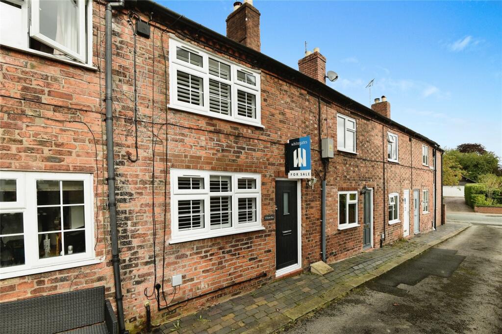 2 bedroom terraced house for sale in Nixons Row, Nantwich, Cheshire, CW5