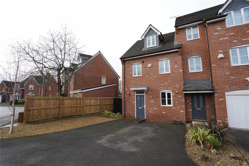 4 bedroom end of terrace house for sale in Talbot Way, Nantwich