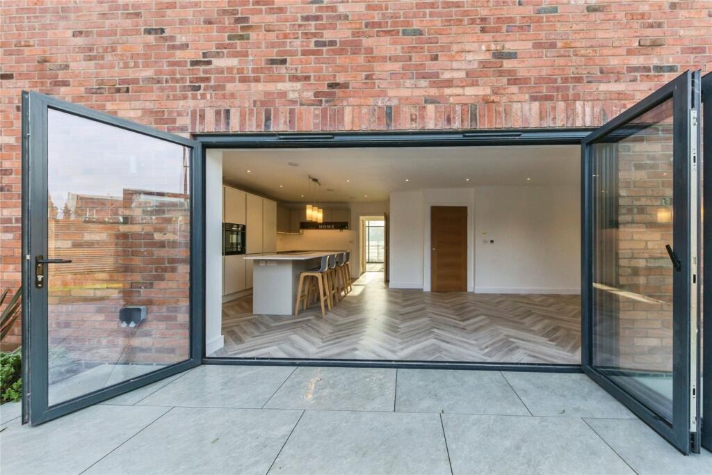 Additional property image - Magpie Lane, Nantwich, Cheshire, CW5