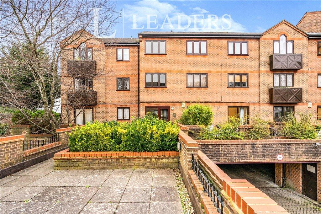1 bedroom apartment for sale in Stanhope Road, St. Albans, Hertfordshire, AL1