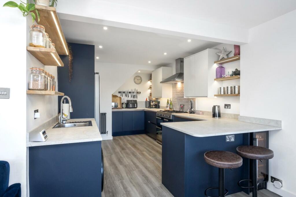 Additional property image - Thornhill Rise, Portslade