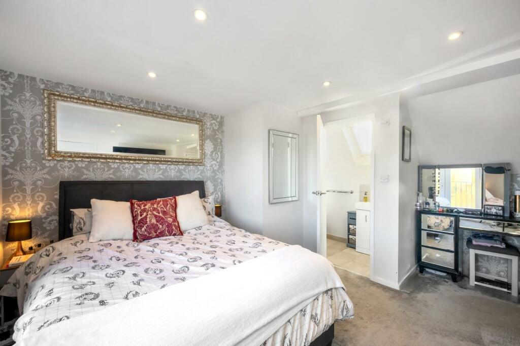 Additional property image - Thornhill Rise, Portslade