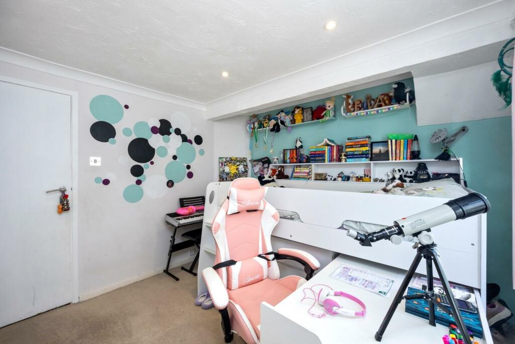 Additional property image - Thornhill Rise, Portslade