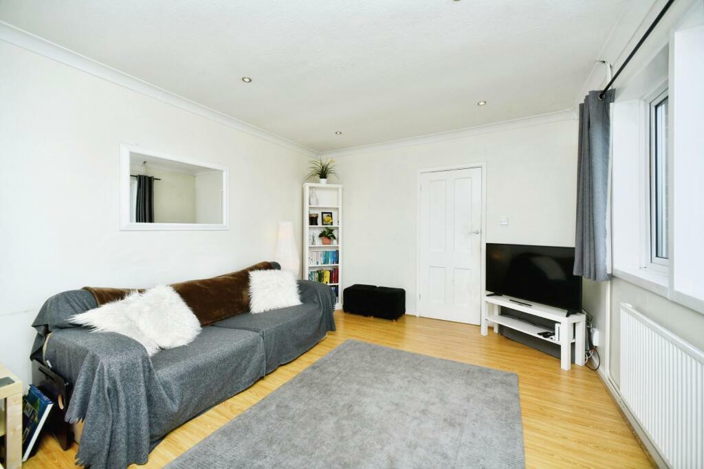 Additional property image - Crabtree Avenue, Brighton