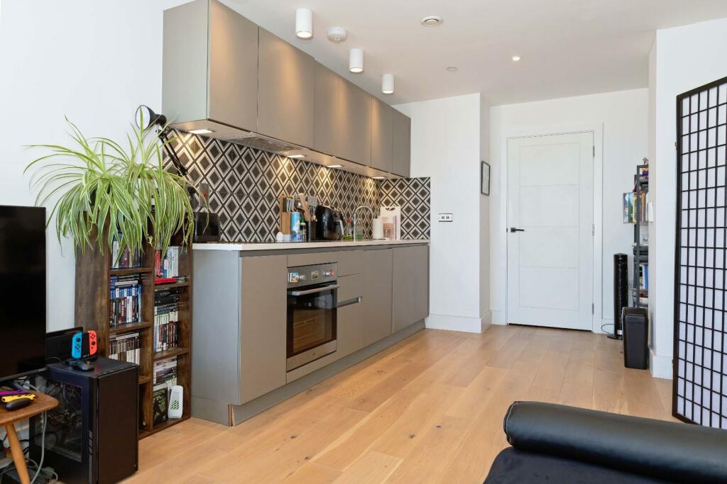 Additional property image - Russell Mews,  Brighton