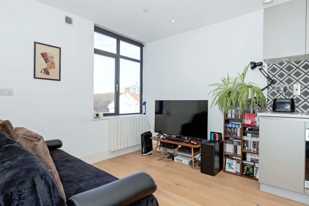 Additional property image - Russell Mews,  Brighton