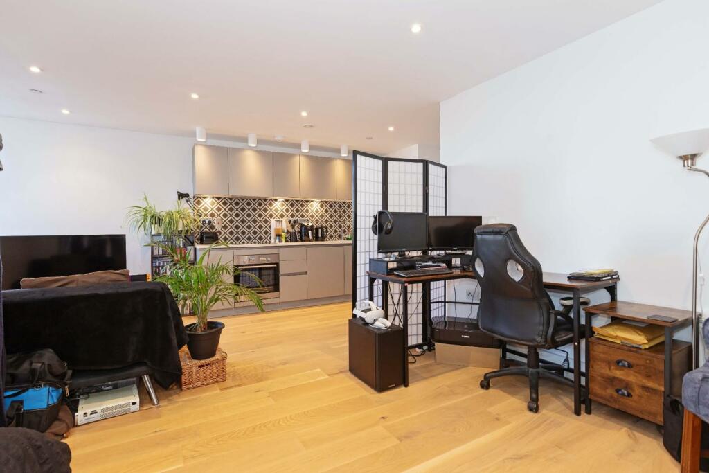 Additional property image - Russell Mews,  Brighton