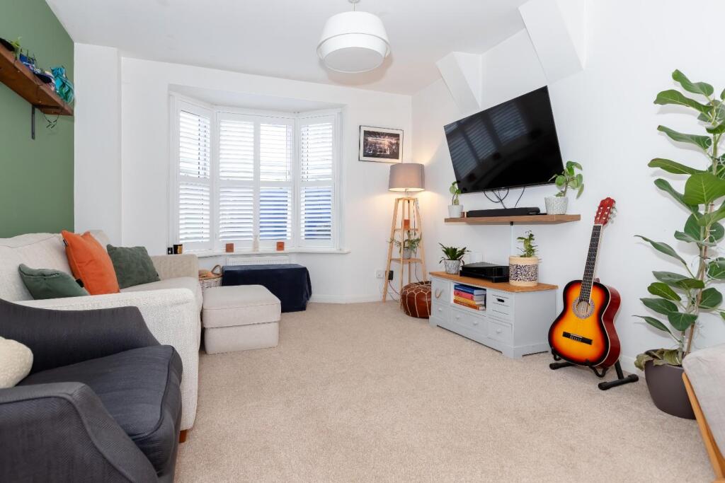 Additional property image - Elm Road, Portslade, Brighton