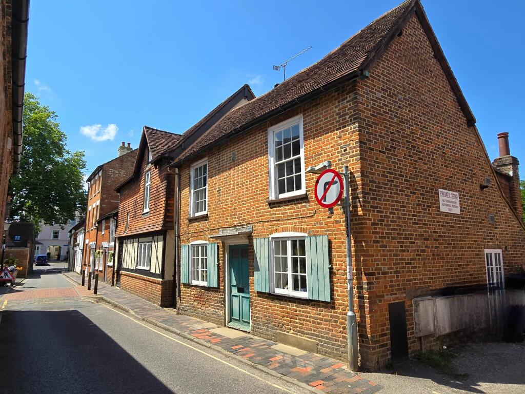 Main image of property: Park Row, Farnham