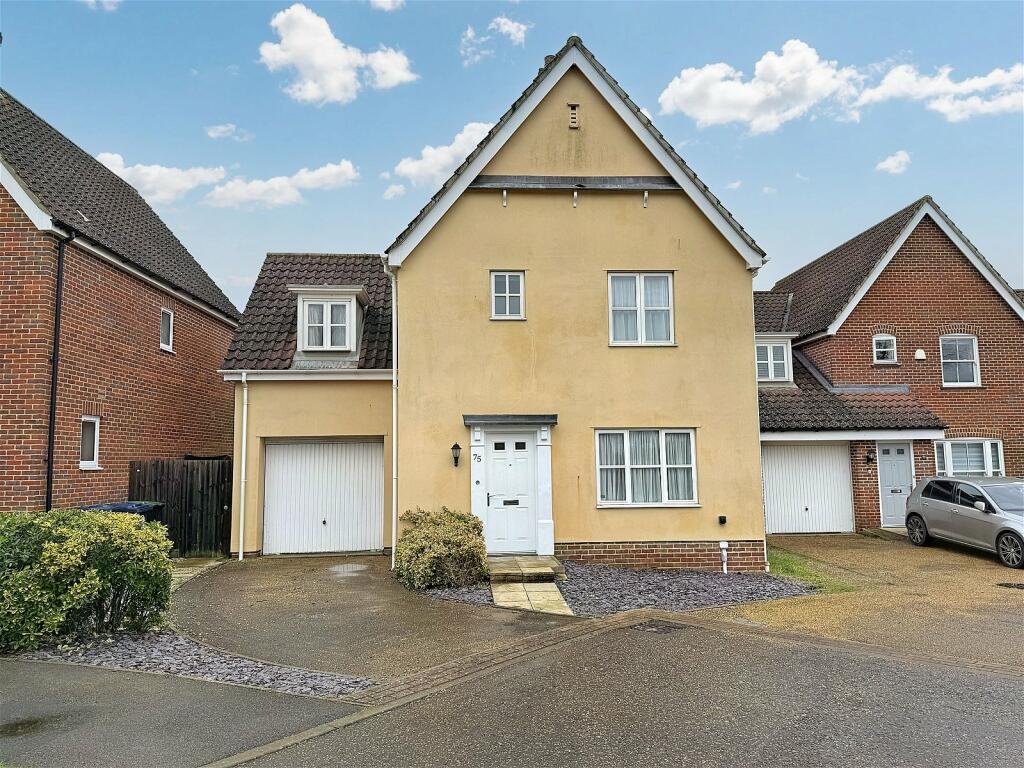 3 bedroom detached house for sale in Cyprian Rust Way, Soham, CB7