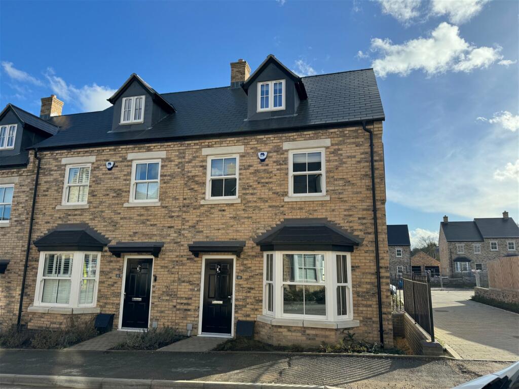3 bedroom end of terrace house for sale in (Plot 173) 18 Cavendish Lane