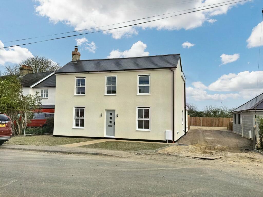 4 bedroom detached house for sale in Longmeadow, Lode, Cambridge, Cambridgeshire, CB25 9HA, CB25