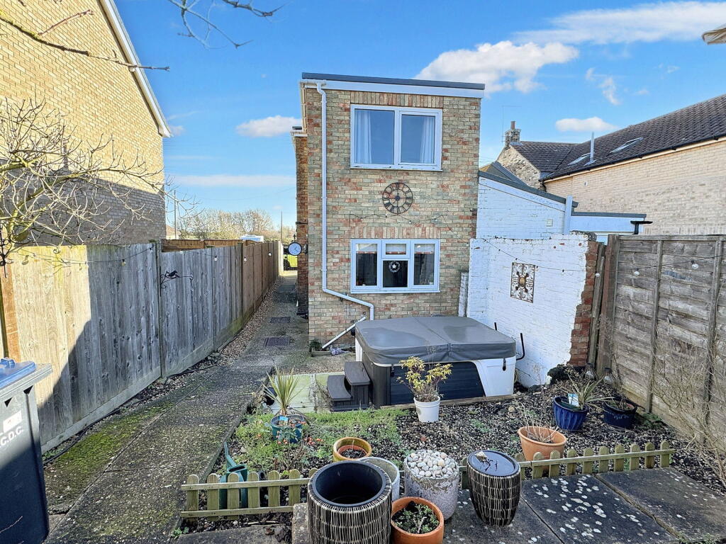 Additional property image - Bancroft Lane, Soham