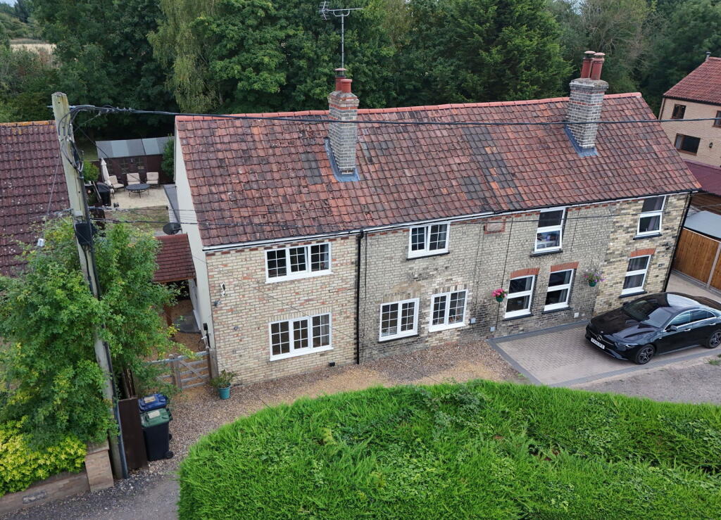 Main image of property: Angle Common, Soham