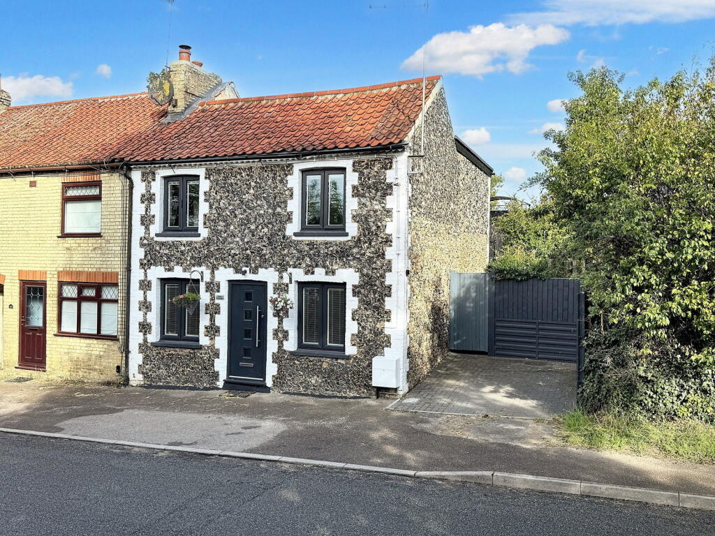 Main image of property: Collins Hill, Fordham