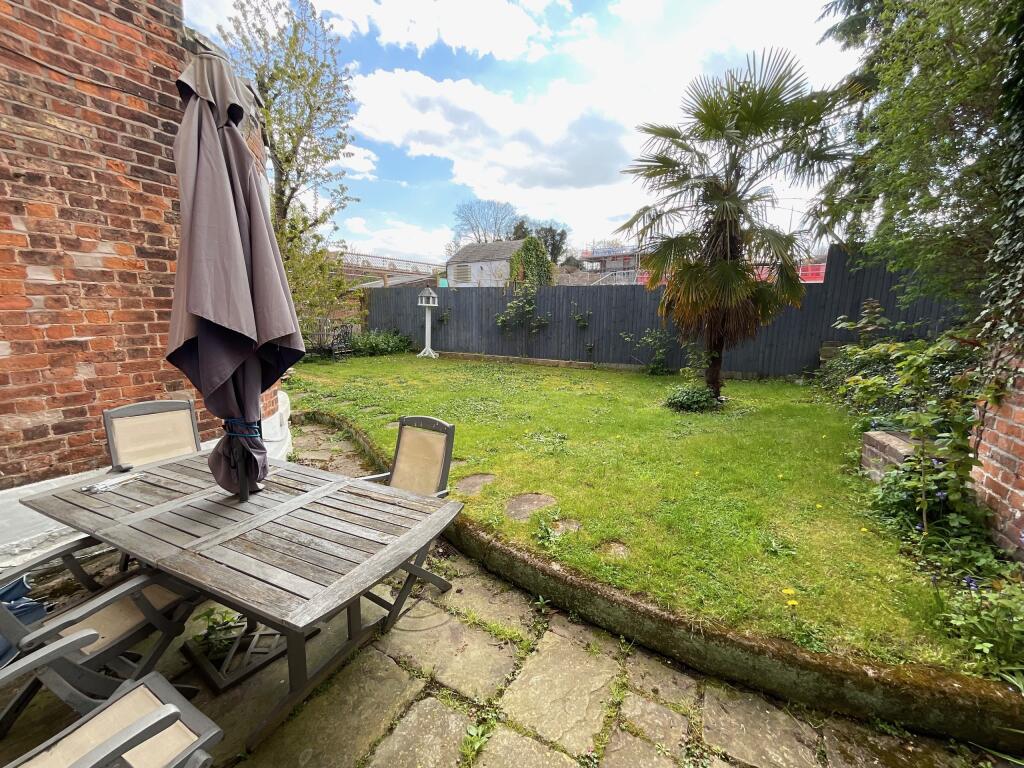 Additional property image - Ivy House, Wheelock Street, Middlewich, Cheshire, CW10