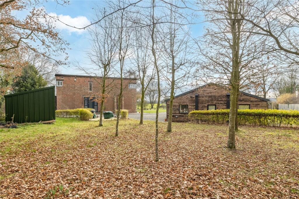 5 bedroom detached house for sale in Shobdon, Leominster, Herefordshire