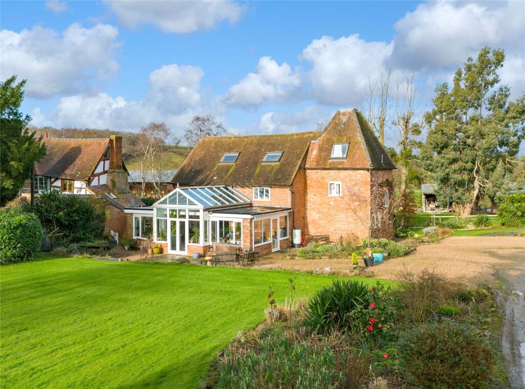 6 bedroom detached house for sale in St. Michaels, Tenbury Wells