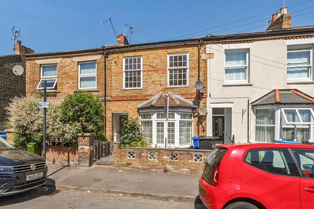 Main image of property: Oxford Road, Windsor, SL4