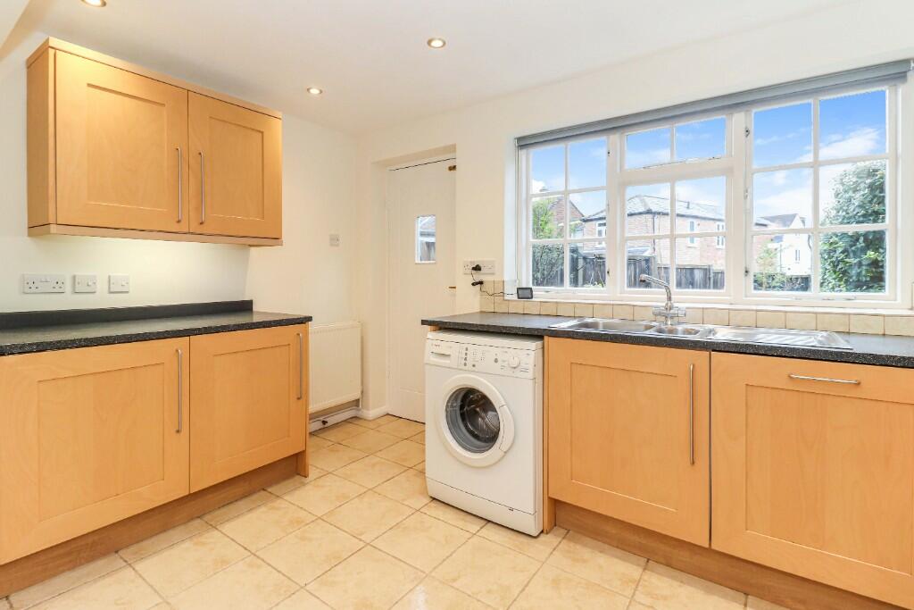 Additional property image - Fishpool Street, St. Albans, Hertfordshire, AL3